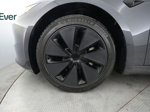Used 2025 Tesla Model 3 Long Range RWD image 18