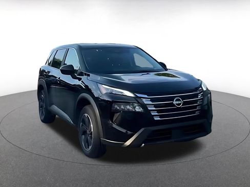 Used 2025 Nissan Rogue SV FWD image 3