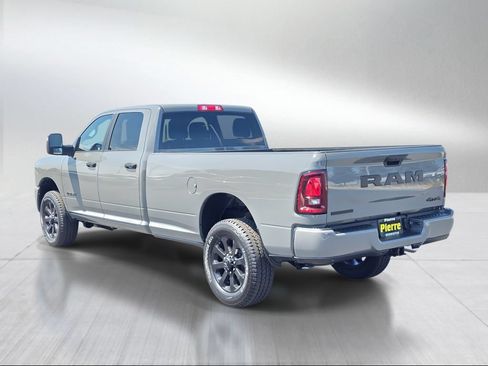 New 2026 RAM 2500 Big Horn AWD/4WD image 4