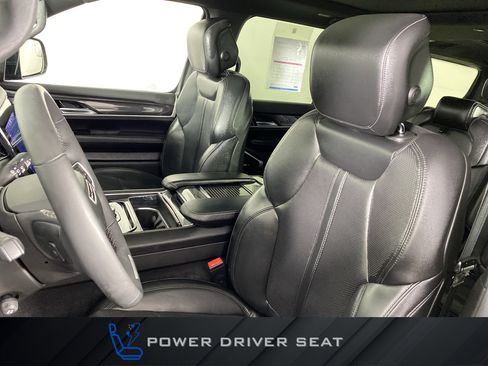 Used 2022 Jeep Wagoneer Series I w/ Premium Group I image 17