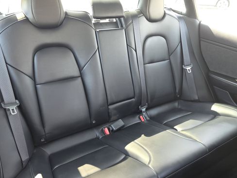 Used 2019 Tesla Model 3 Long Range RWD image 17