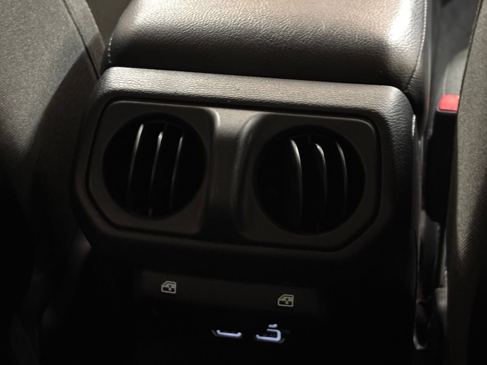 Used 2025 Jeep Wrangler Unlimited Rubicon AWD/4WD image 21
