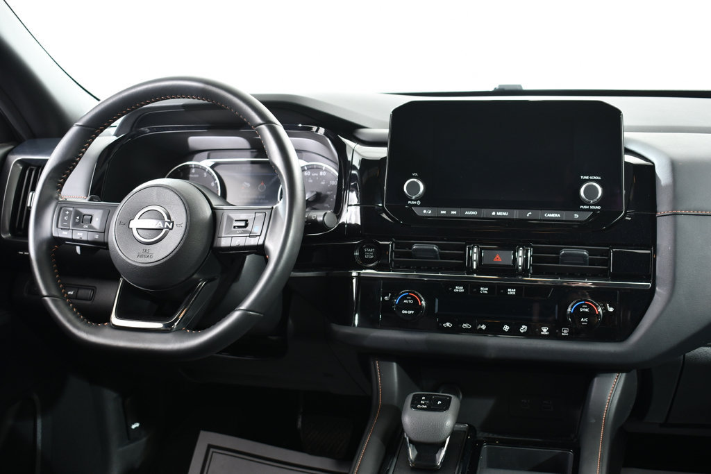 Used 2025 Nissan Pathfinder Rock Creek AWD/4WD image 8