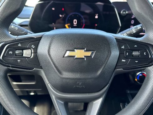 Used 2025 Chevrolet TrailBlazer LT AWD/4WD image 23