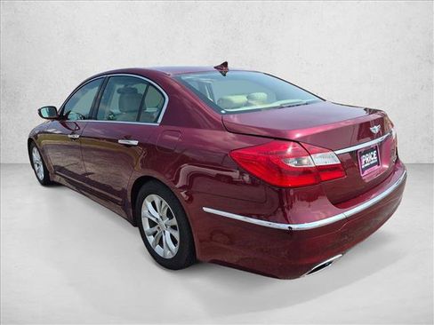 Used 2013 Hyundai Genesis 3.8 RWD image 8