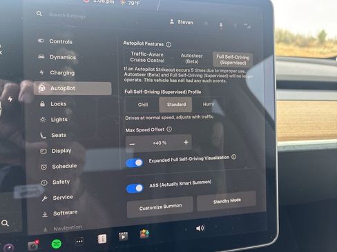 Used 2021 Tesla Model Y Long Range image 23