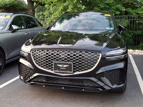 Used 2024 Genesis GV70 3.5T Sport w/ Sport Prestige Package AWD/4WD image 4