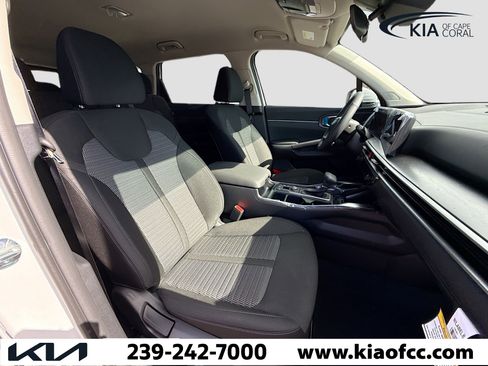 New 2026 Kia Sorento LX FWD image 13