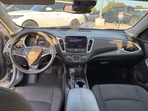 Used 2024 Chevrolet Malibu LT FWD image 23