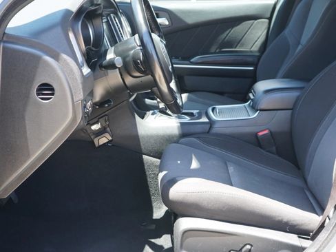 Used 2022 Dodge Charger SXT RWD image 14