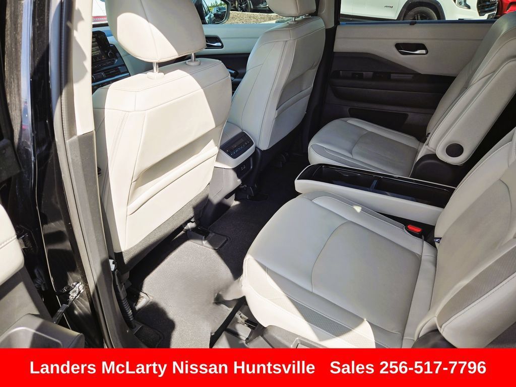 Used 2023 Nissan Pathfinder SL w/ SL Premium Package FWD image 15