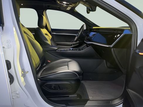 Used 2025 Jeep Wagoneer S Limited image 32