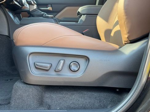 New 2025 Toyota 4Runner Limited image 15