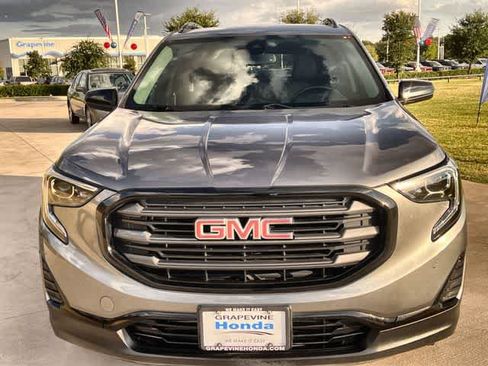 Used 2020 GMC Terrain SLE w/ Driver Convenience Package FWD image 7