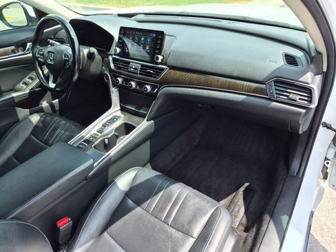 Used 2022 Honda Accord Touring image 36