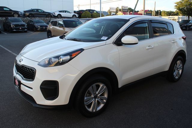 Used 2019 Kia Sportage LX FWD image 2