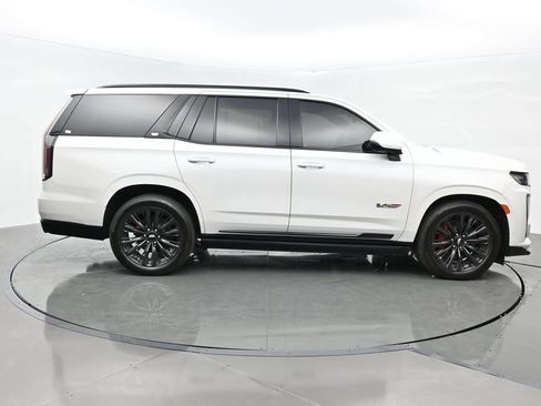 Used 2023 Cadillac Escalade V w/ LPO, ONYX Package AWD/4WD image 7