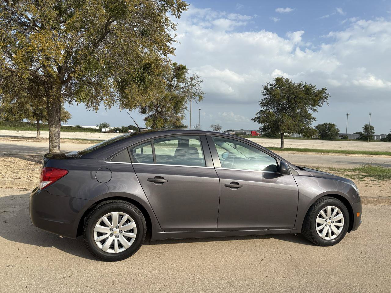 Used 2011 Chevrolet Cruze LT FWD image 43