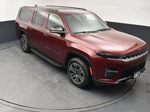 New 2026 Jeep Grand Wagoneer L 4WD w/ HD Trailer Tow Package image 13