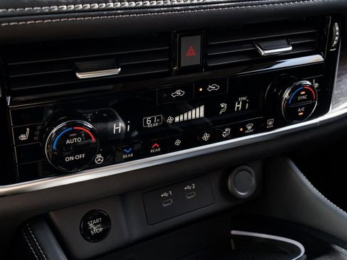 New 2026 Nissan Rogue Platinum image 16