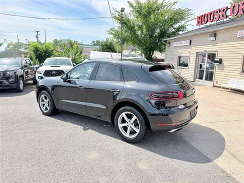 Used 2018 Porsche Macan AWD/4WD image 2
