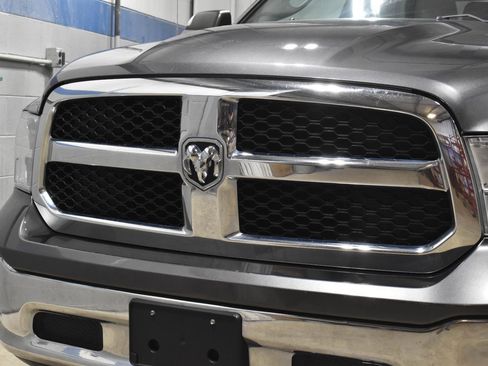 Used 2017 RAM 1500 Classic SLT AWD/4WD image 29