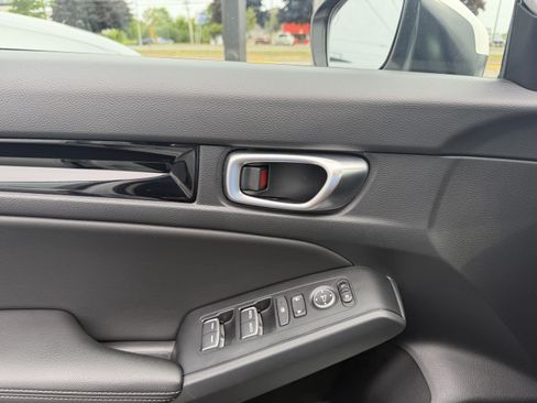 Used 2024 Honda Civic EX-L image 13