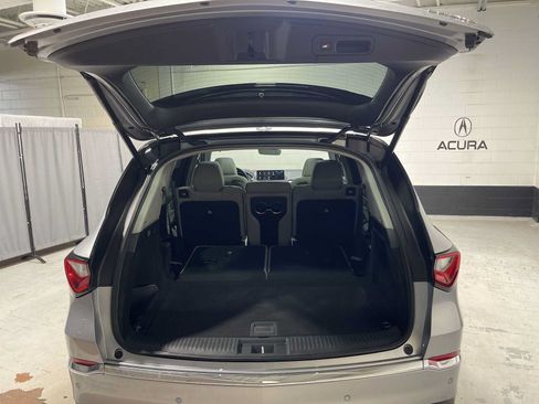 Used 2024 Acura MDX SH-AWD w/ Technology Package image 19