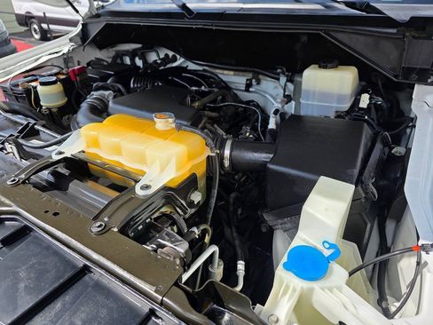 Used 2020 Nissan NV 2500 S RWD image 23