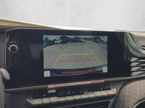 Used 2026 Toyota Camry XLE FWD image 17