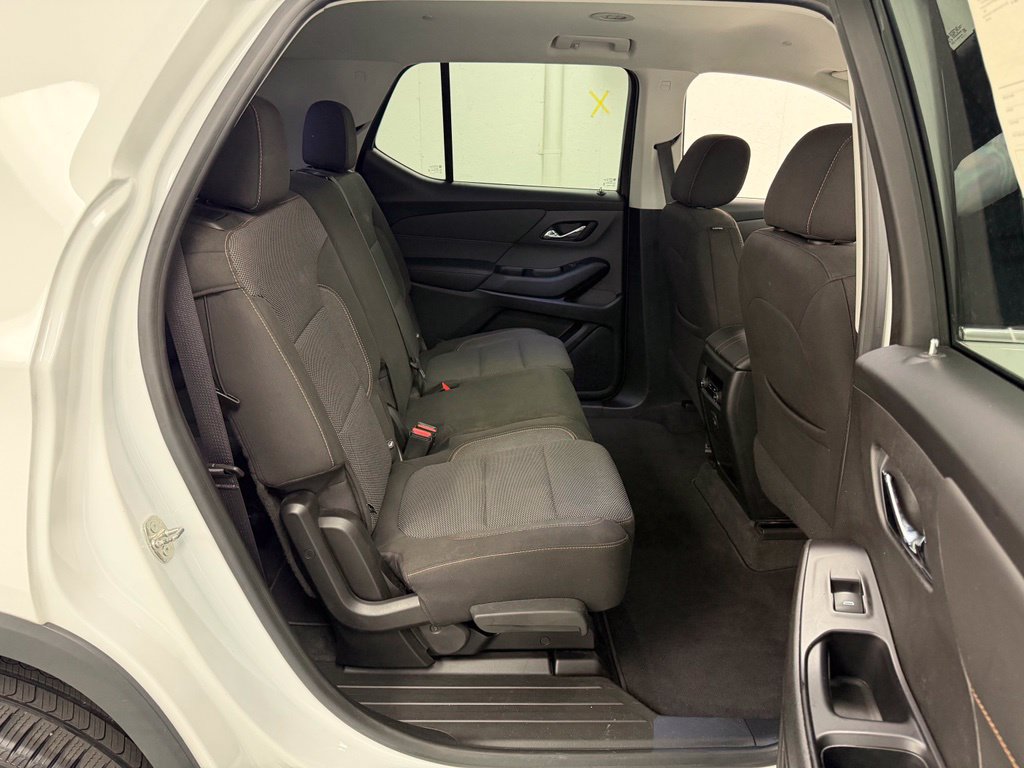 Used 2020 Chevrolet Traverse LS FWD image 15