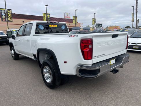 Used 2022 Chevrolet Silverado 3500 LT w/ Convenience Package image 5
