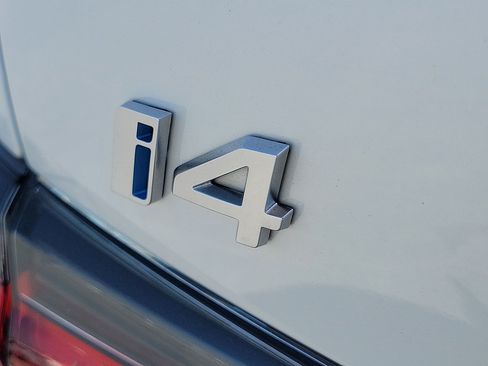 Used 2023 BMW i4 eDrive35 RWD image 7