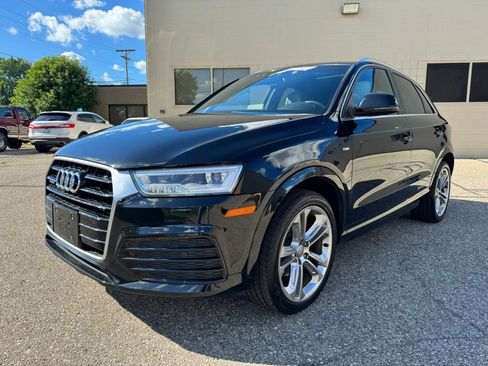 Used 2016 Audi Q3 2.0T Prestige w/ Prestige Package AWD/4WD image 3