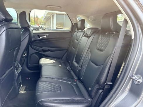 Used 2024 Ford Edge Titanium AWD/4WD image 17