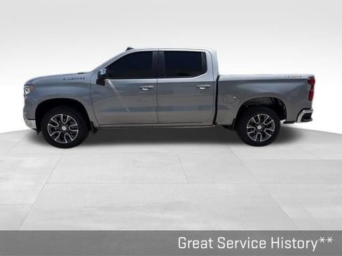 Used 2024 Chevrolet Silverado 1500 LT AWD/4WD image 9