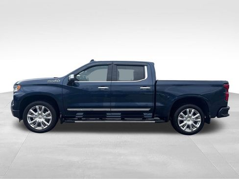 Used 2023 Chevrolet Silverado 1500 High Country AWD/4WD image 9