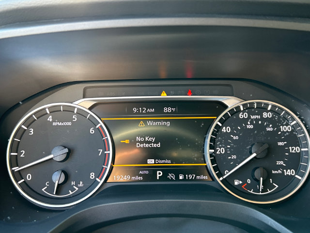 Certified 2025 Nissan Rogue SV AWD/4WD image 18