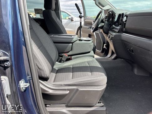 Used 2023 Chevrolet Silverado 1500 LT AWD/4WD image 10