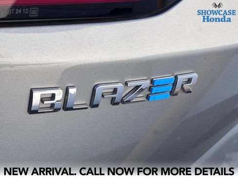 Used 2024 Chevrolet Blazer EV LT AWD/4WD image 10