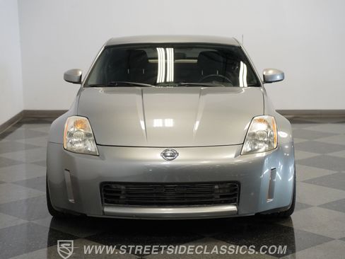 Used 2005 Nissan 350Z Coupe w/ (N93) Cargo Convenience Pkg image 23