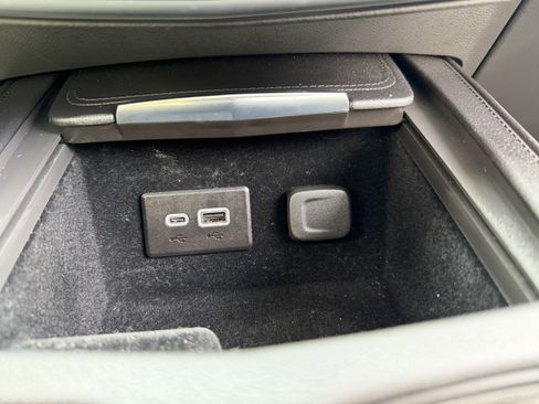 Used 2025 Cadillac XT4 Sport image 44