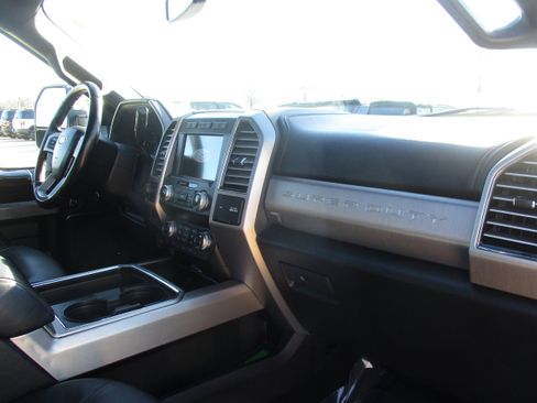 Used 2020 Ford F250 Platinum w/ FX4 Off-Road Package AWD/4WD image 51