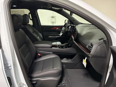 New 2026 Chevrolet Traverse Z71 w/ Enhanced Driving Package AWD/4WD image 22