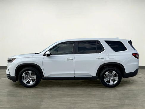 New 2025 Honda Pilot EX-L image 3