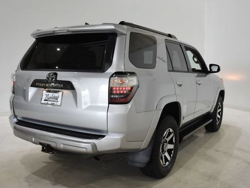 Used 2021 Toyota 4Runner TRD Off-Road AWD/4WD image 4
