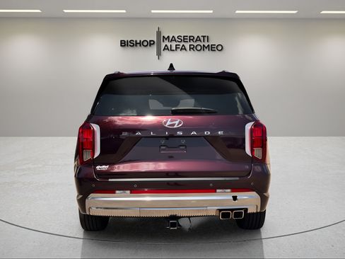 Used 2024 Hyundai Palisade Calligraphy FWD image 4