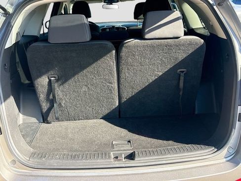 Used 2019 Kia Sorento L image 12