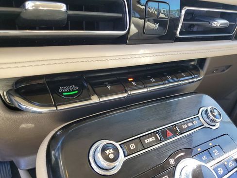 Certified 2023 Lincoln Nautilus AWD w/ Premium Package image 29