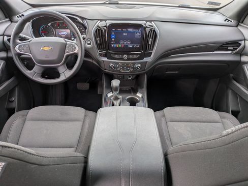 Used 2023 Chevrolet Traverse LT w/ Rear Camera Mirror Package AWD/4WD image 19